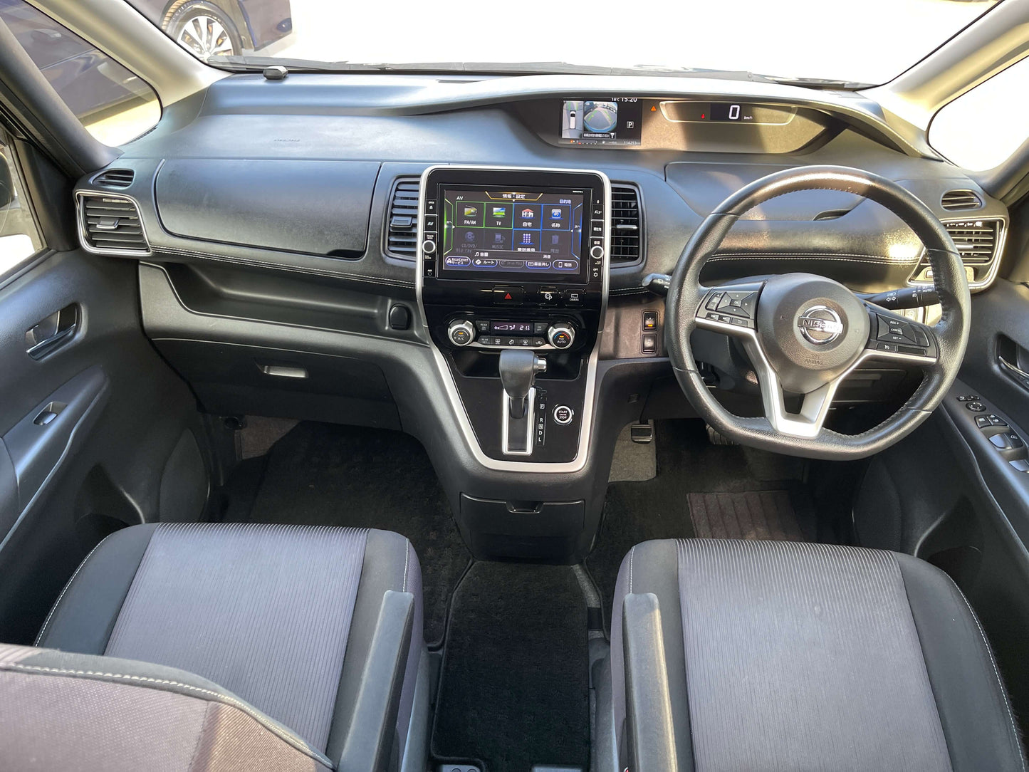 Interior view of 2017 Nissan Serena 2.0L S-Hybrid featuring dashboard and seating.