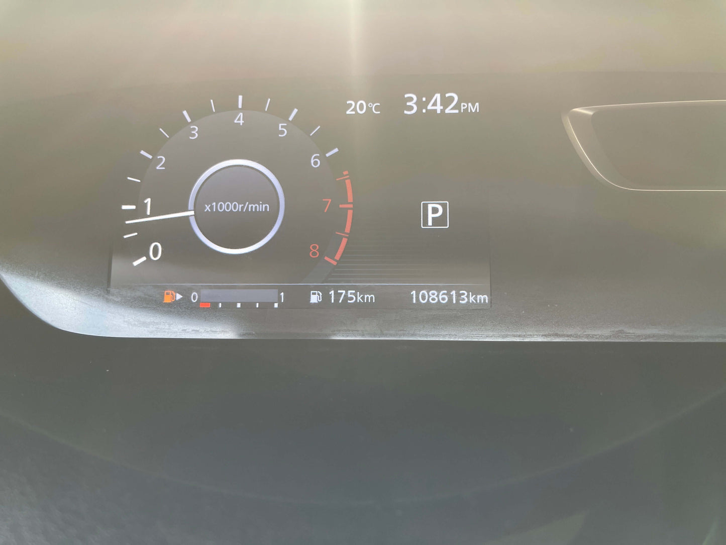 2016 Nissan Serena 2.0L S-Hybrid dashboard showing RPM, fuel consumption, and mileage, 108613 km.