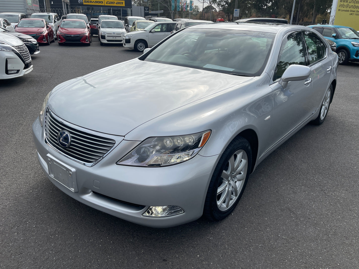 2007 Lexus LS600h AWD V8 5.0L Version U I Package Sun Roof Luxury Sedan, VIN 6ZZ70UVF455003692 (#3692)
