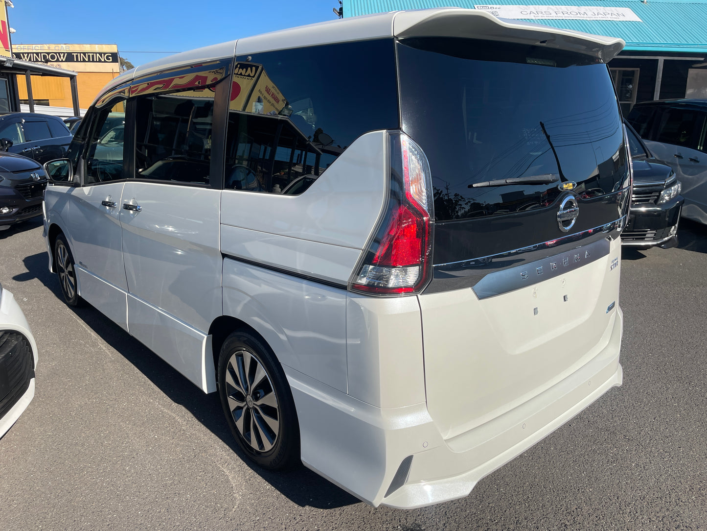2016 Nissan Serena 2.0L S-Hybrid Highway Star G Edition 8 seats, VIN 6ZZG00GFC27010919 (#0919)