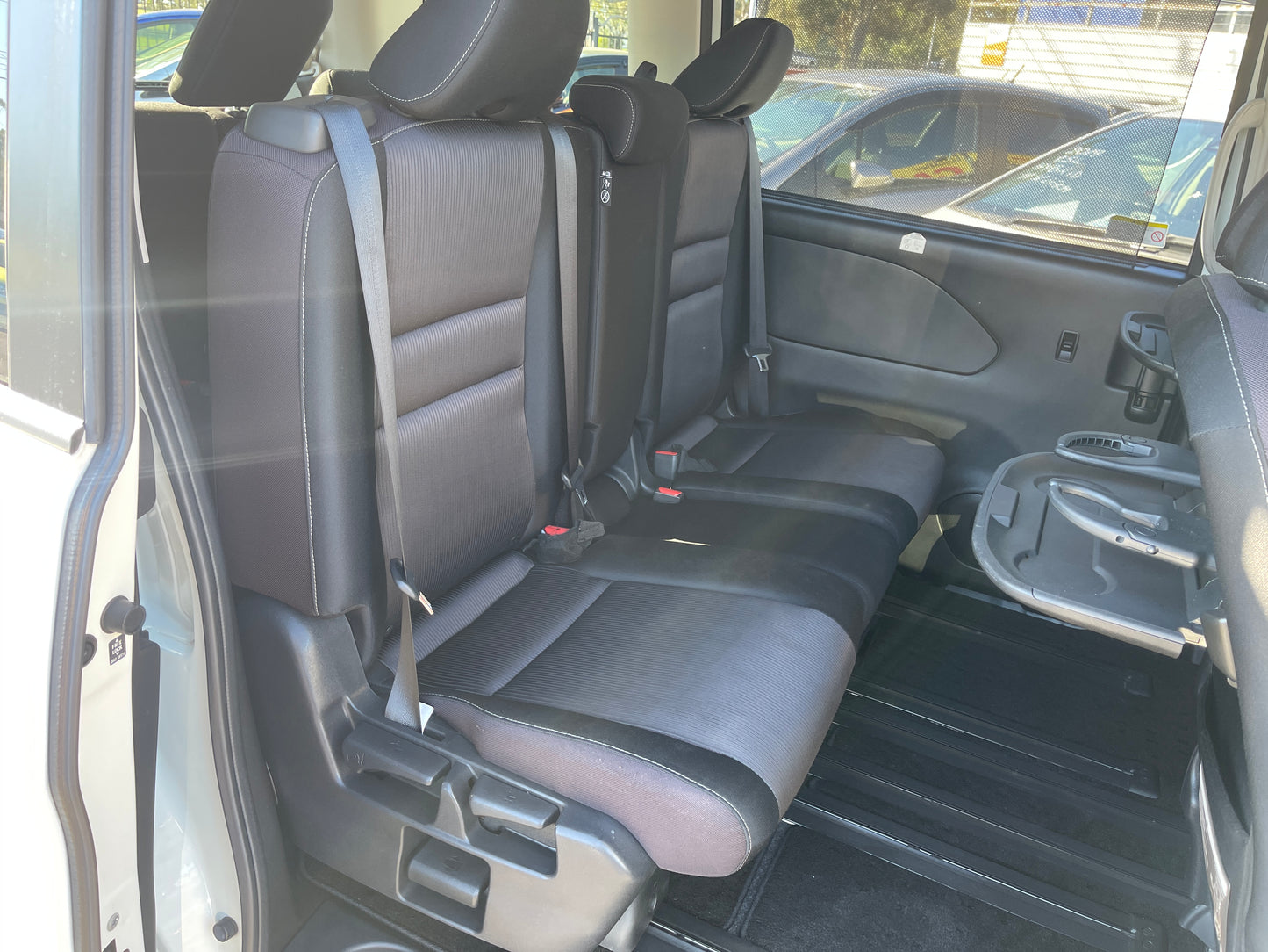 2016 Nissan Serena 2.0L S-Hybrid Highway Star G Edition 8 seats, VIN 6ZZG00GFC27010919 (#0919)