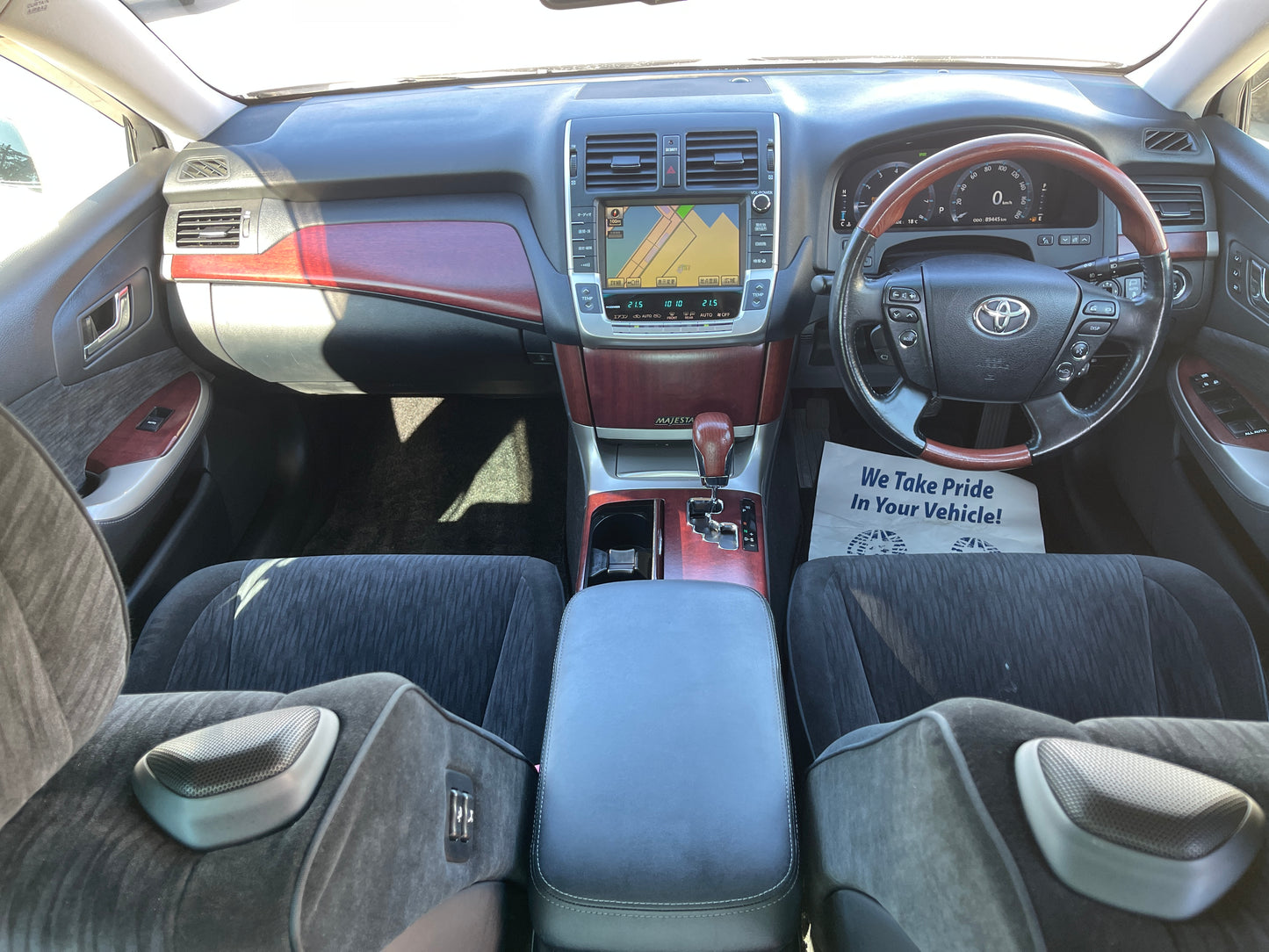 2009 Toyota Crown Majesta V8 4.6L C Type Luxury Sedan, VIN 6ZZ9URS2061000878 (#0878)