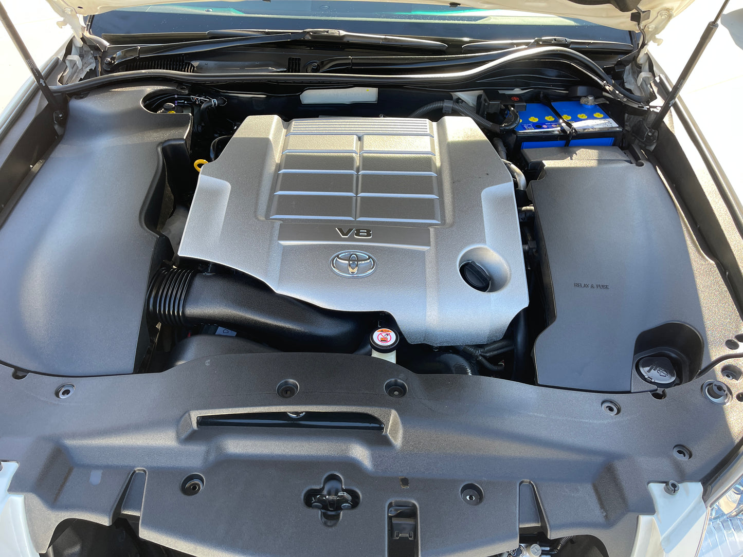 2009 Toyota Crown Majesta V8 4.6L C Type Luxury Sedan, VIN 6ZZ9URS2061000878 (#0878)