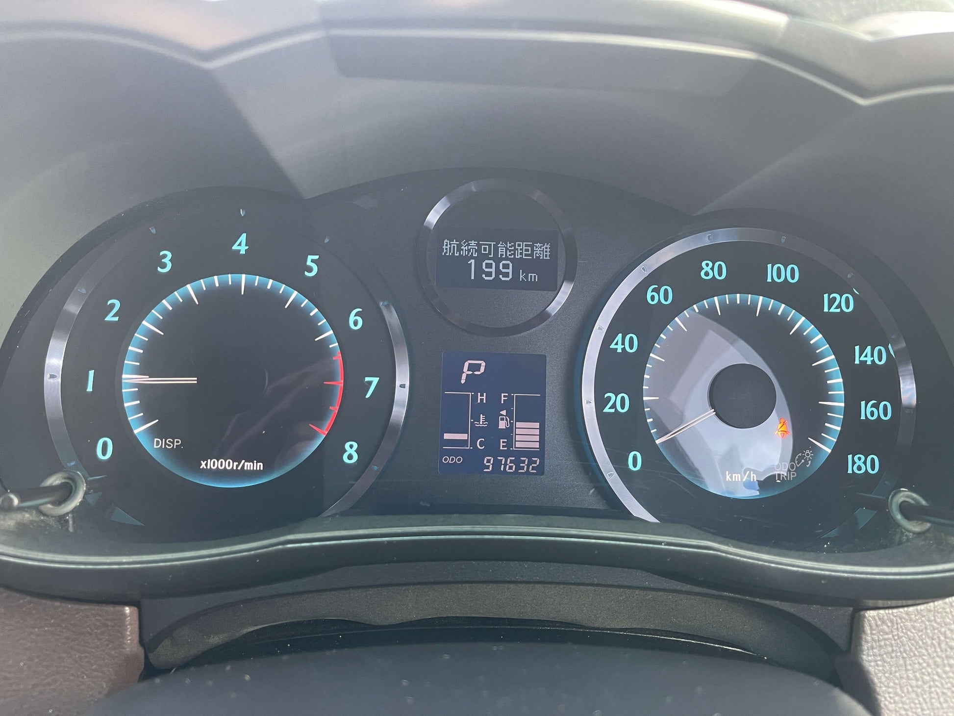 2008 Toyota Mark X Zio V6 3.5L dashboard with speedometer and display showing 199 km and 97632 km.