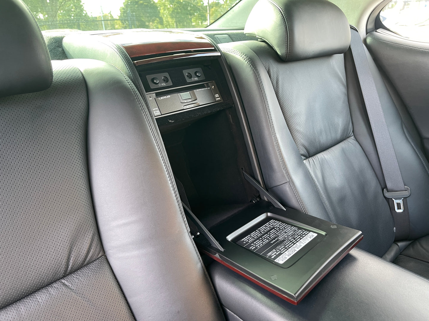 2007 Lexus LS600hL AWD V8 5.0L Sun Roof Separate Rear Seats Package Luxury Sedan, VIN 6ZZ70UVF465001794 (#1794)