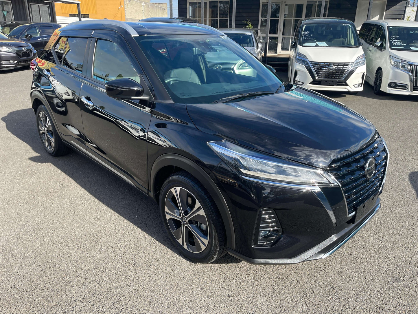 2020 Nissan Kicks e-Power X Edition exterior view in black color at dealership.