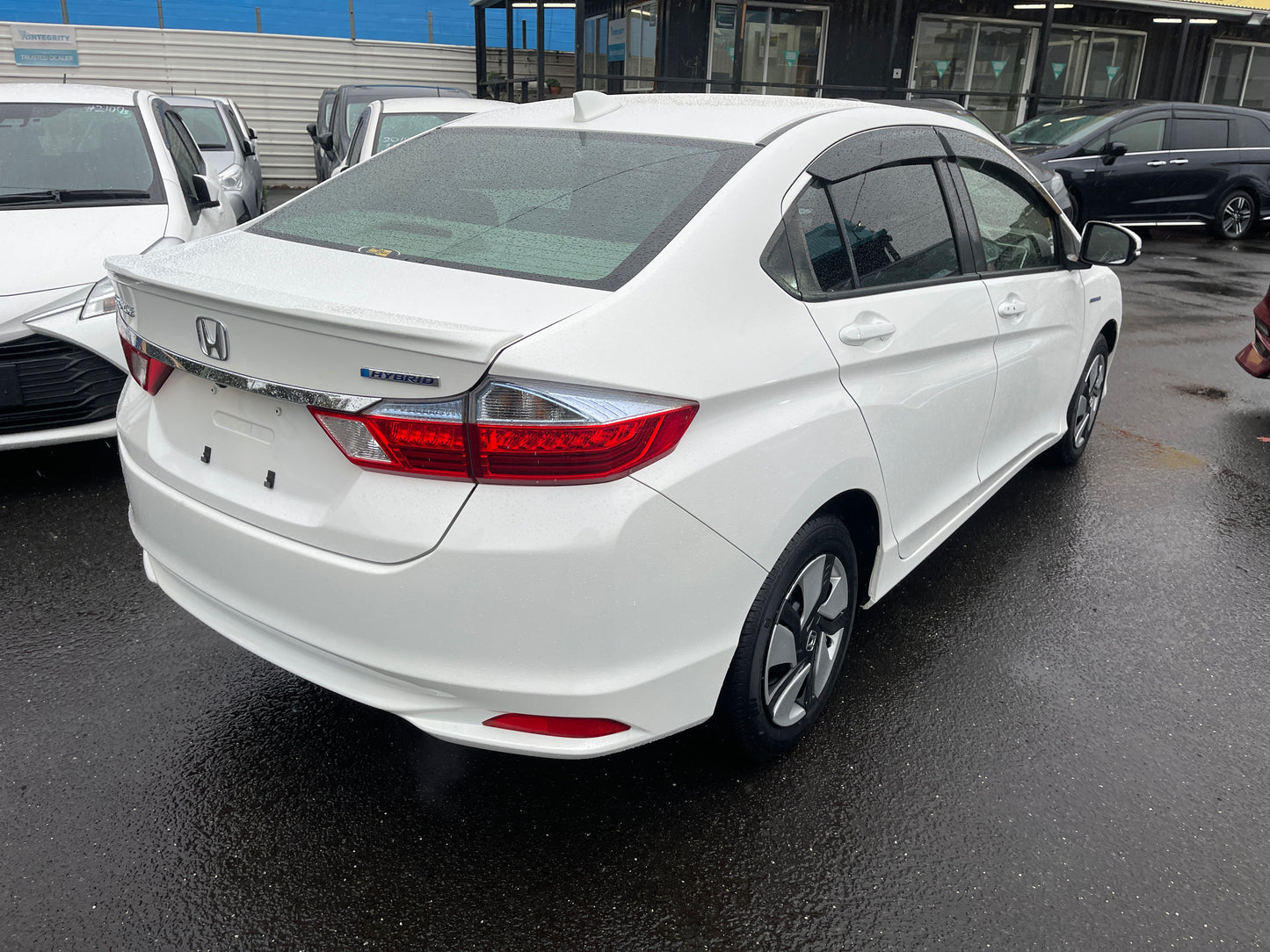 2015 Honda Grace 1.5 Hybrid DX Sedan 5 seater, 6ZZE000GM41006814 (#6814)