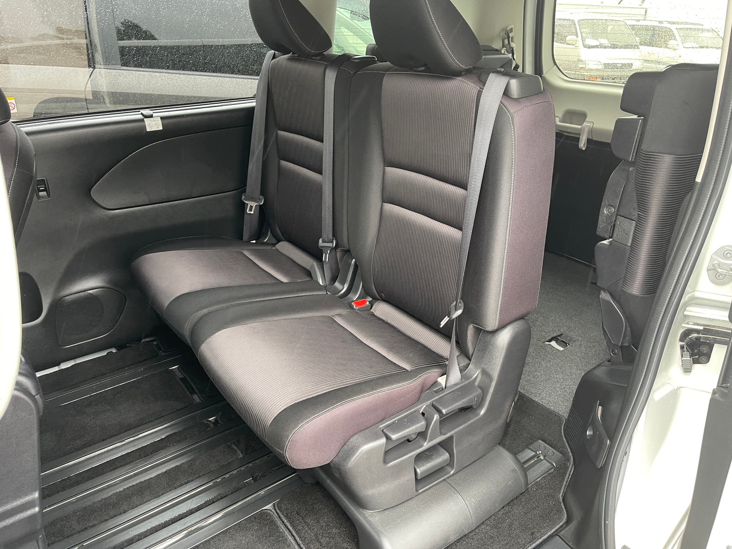 2016 Nissan Serena 2.0L S-Hybrid Highway Star ProPilot Edition 8 seats, VIN 6ZZG00GFC27010872 (#0872)