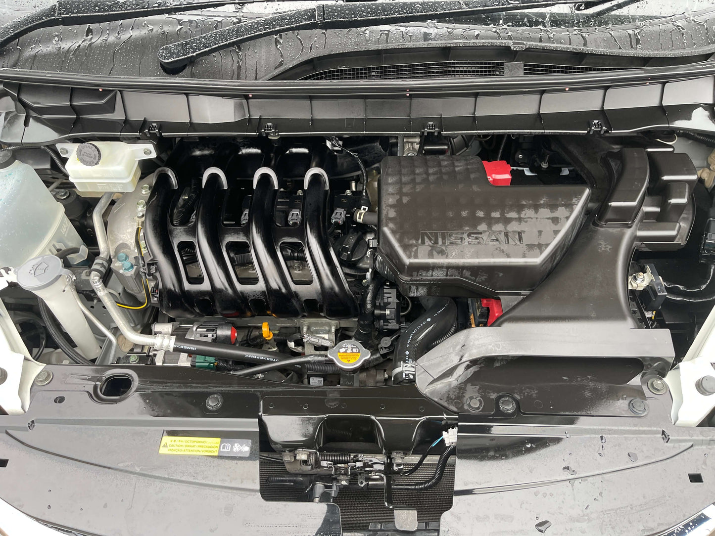2016 Nissan Serena 2.0L S-Hybrid engine compartment showcasing the 2.0L engine for optimal performance.