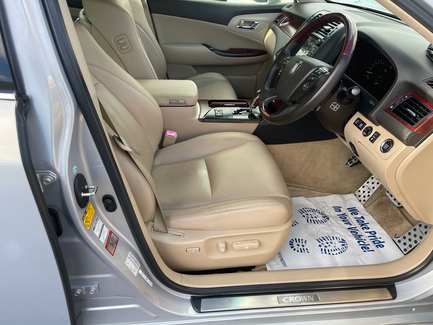 2008 Toyota Crown V6 3.0L Royal Saloon G-Edition Luxury Sedan, VIN 6ZZ8GRS2020008313 (#8313)