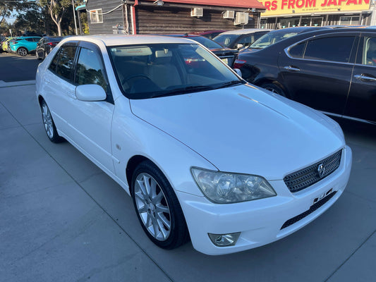 2003 Toyota Altezza 2.0 RS200 L Edition Sport Sedan in white parked outdoors