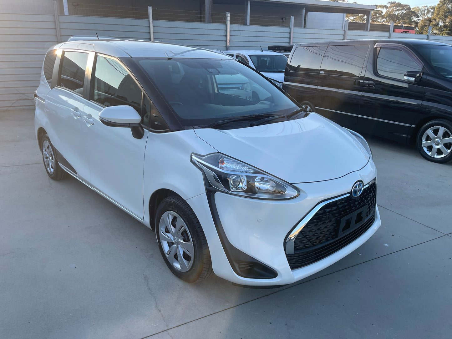 2020 Toyota Sienta 1.5L Hybrid X Package 7 seater, VIN 6ZZLNHP1707222239 (#2239)