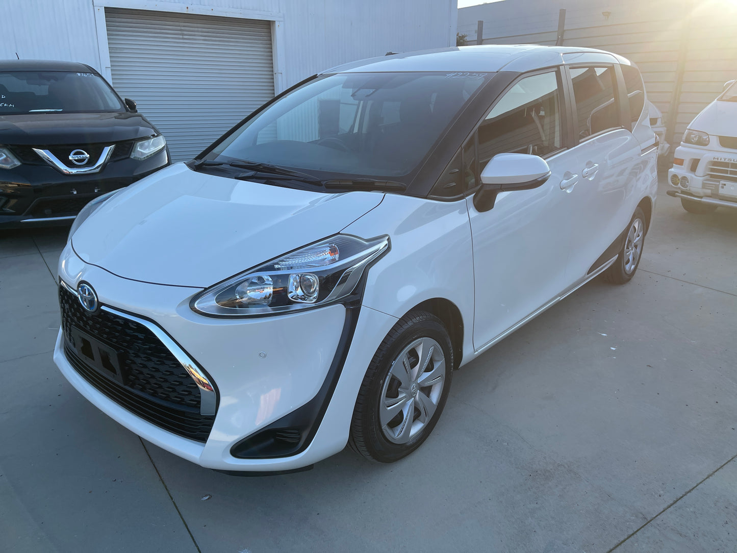 2020 Toyota Sienta 1.5L Hybrid X Package 7 seater, VIN 6ZZLNHP1707222239 (#2239)