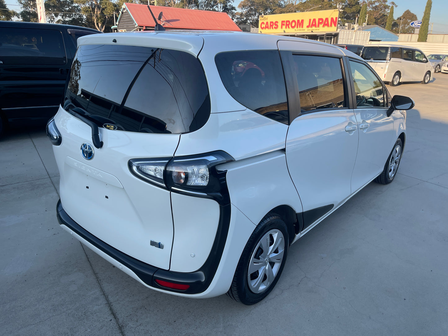 2020 Toyota Sienta 1.5L Hybrid X Package 7 seater, VIN 6ZZLNHP1707222239 (#2239)