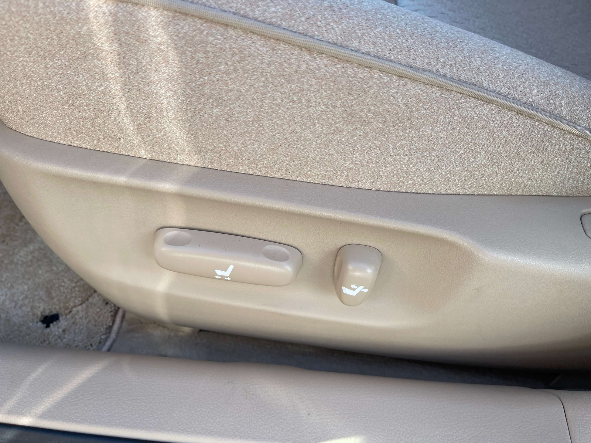 2008 Toyota Crown V6 3.0L Royal Saloon Luxury Sedan adjustable seat controls close-up view