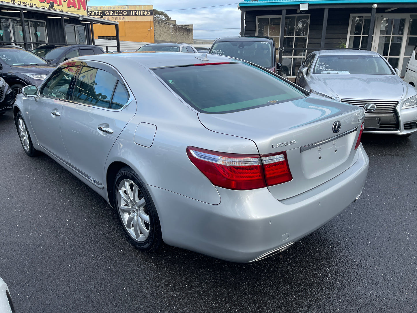 2007 Lexus LS600hL AWD V8 5.0L Sun Roof Luxury Sedan, VIN 6ZZ70UVF465003680 (#3680)