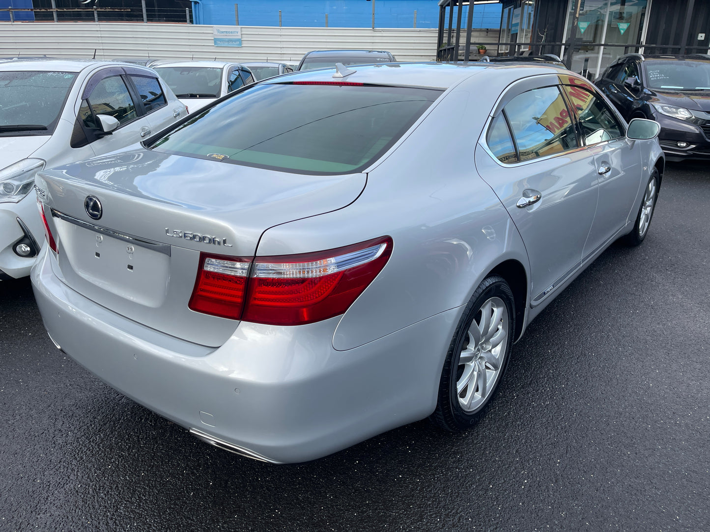 2007 Lexus LS600hL AWD V8 5.0L Sun Roof Luxury Sedan, VIN 6ZZ70UVF465003680 (#3680)