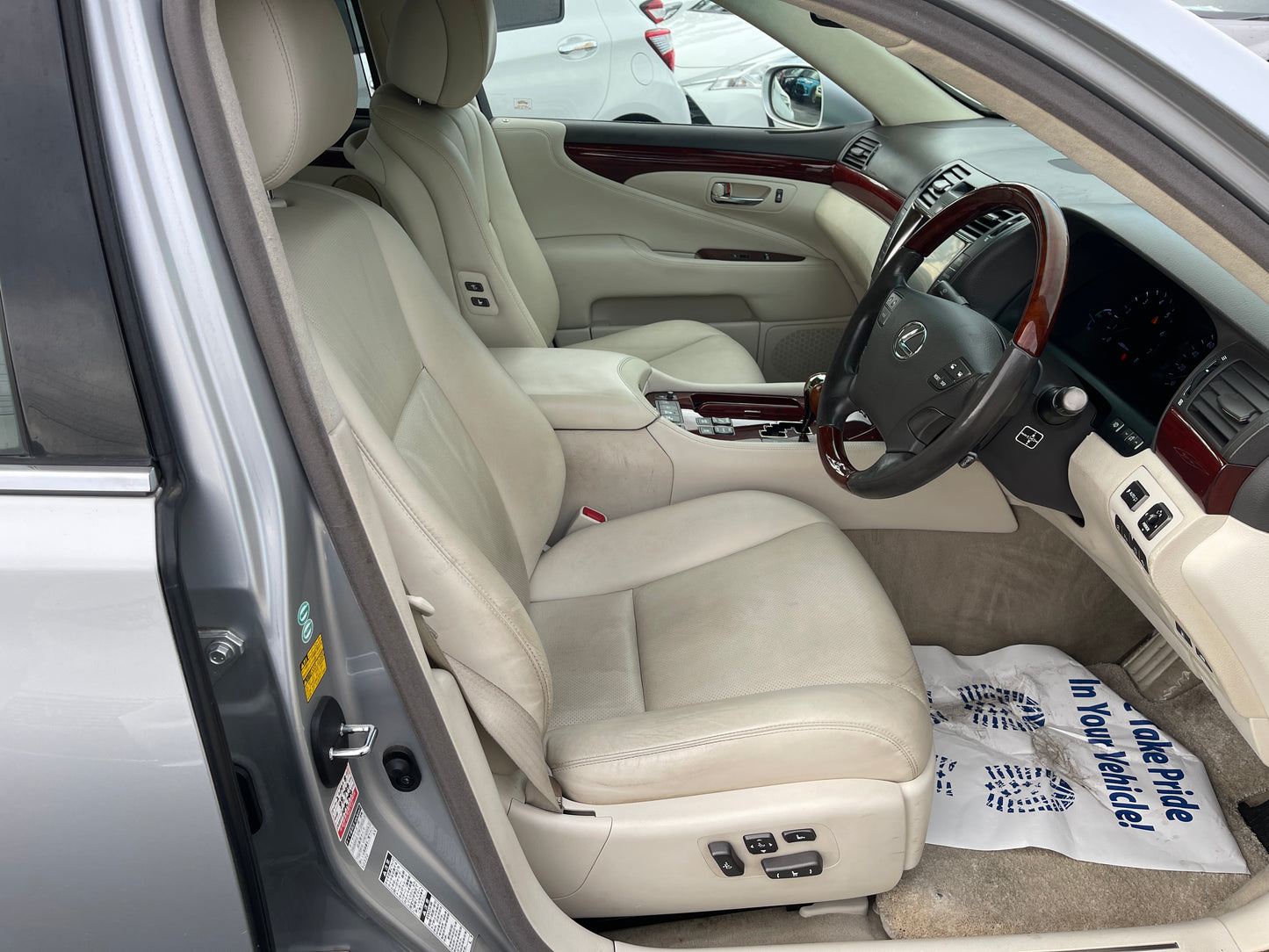 2007 Lexus LS600hL AWD V8 5.0L Sun Roof Luxury Sedan, VIN 6ZZ70UVF465003680 (#3680)
