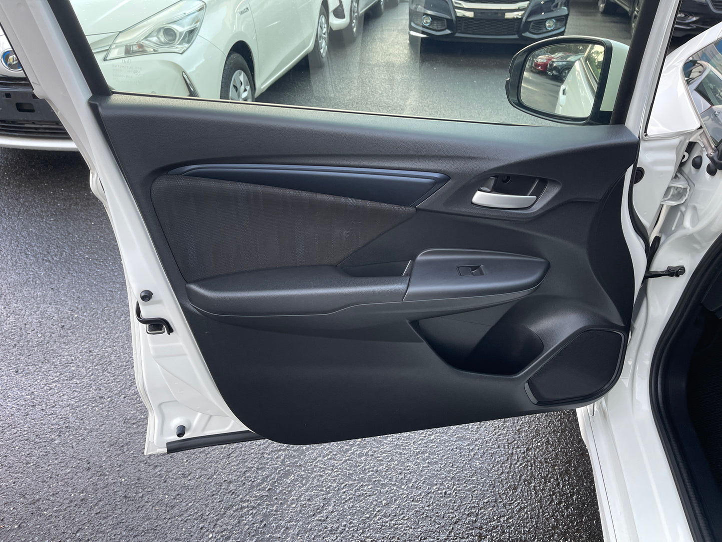 2021 Honda Shuttle Hybrid X Honda Sensing Edition 5 seater, 6ZZM000GP72203935 (#3935)