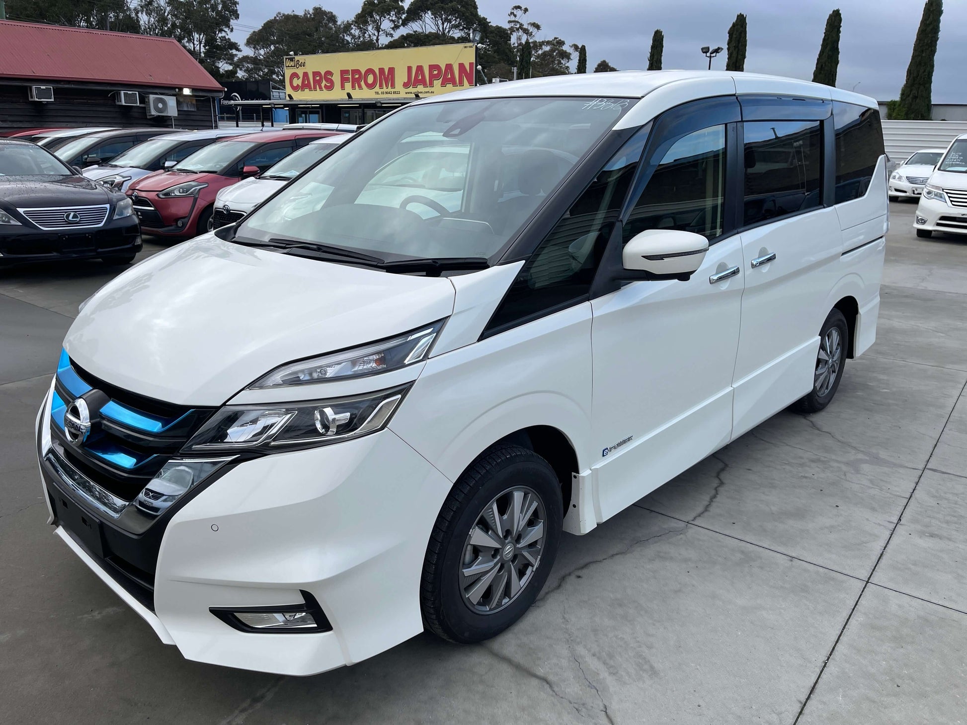 2018 Nissan Serena 1.2 e-Power Highway Star V 7 seats in white color parked outdoors.