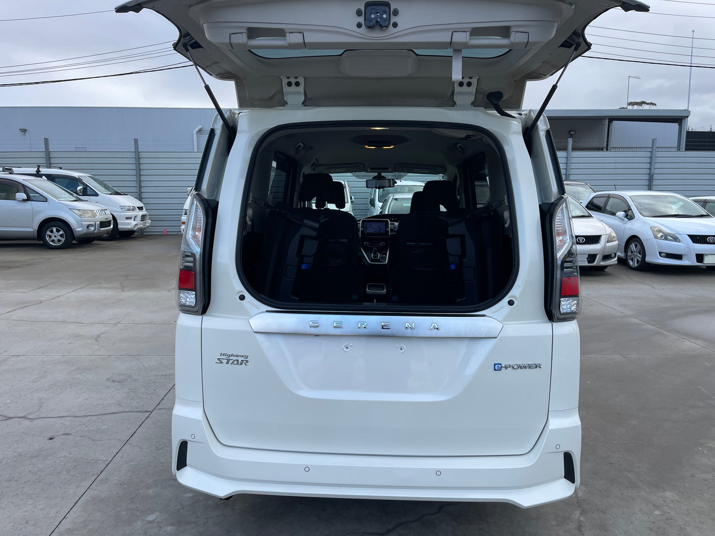 2018 Nissan Serena 1.2 e-Power Highway Star V 7 seats, VIN 6ZZJ00HFC27003813 (#3813)