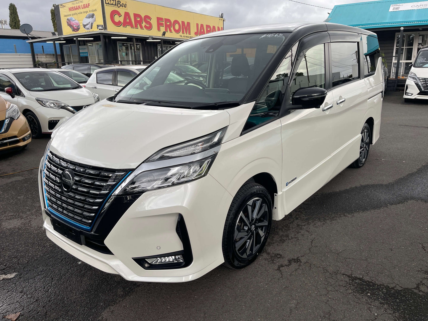 2020 Nissan Serena 1.2 e-Power Hybrid Highway Star V in white, family-friendly 7-seater MPV with stylish design.