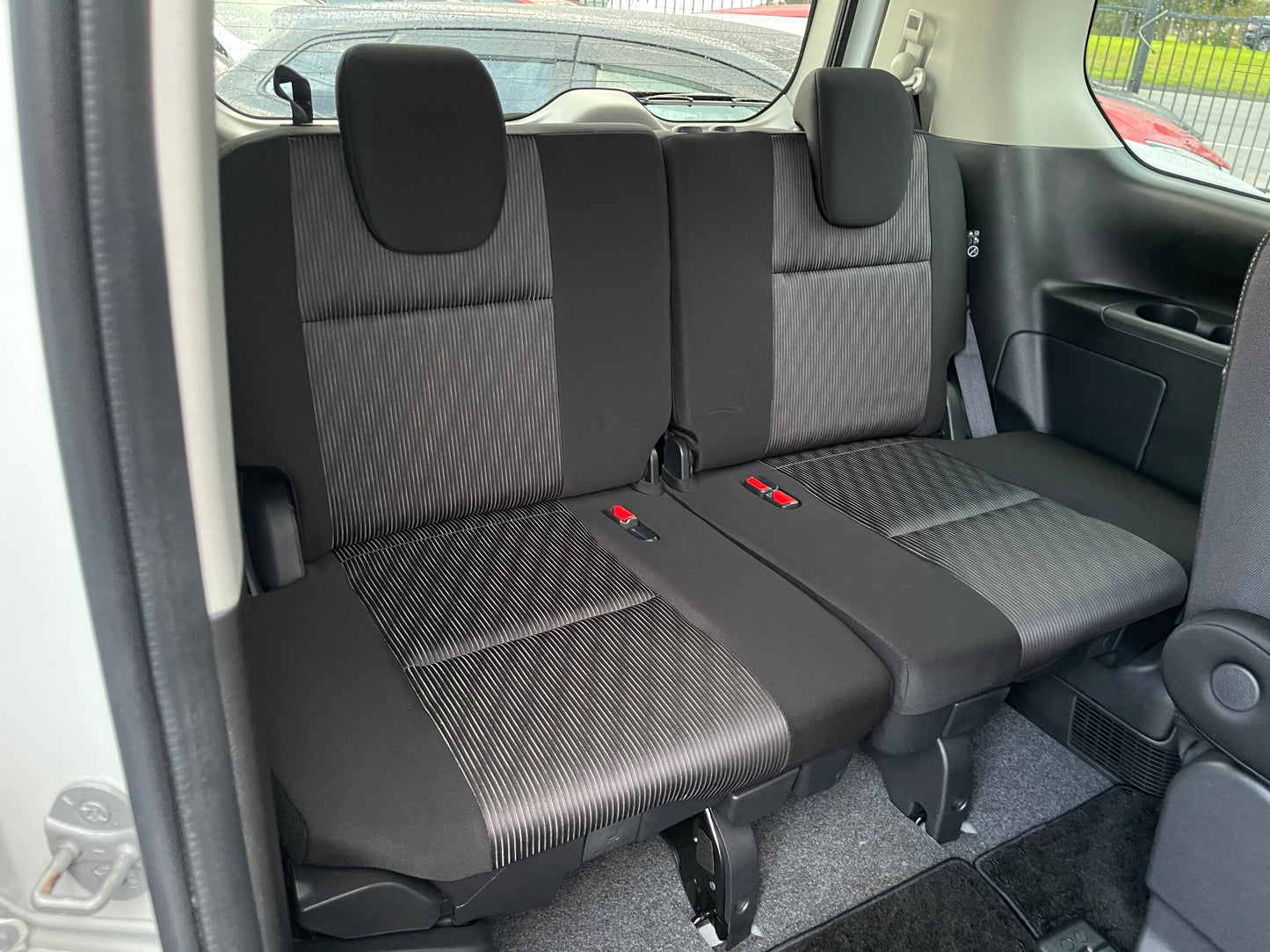 2020 Nissan Serena 1.2 e-Power Highway Star V 7 seats, VIN 6ZZL00HFC27064563 (#4563)