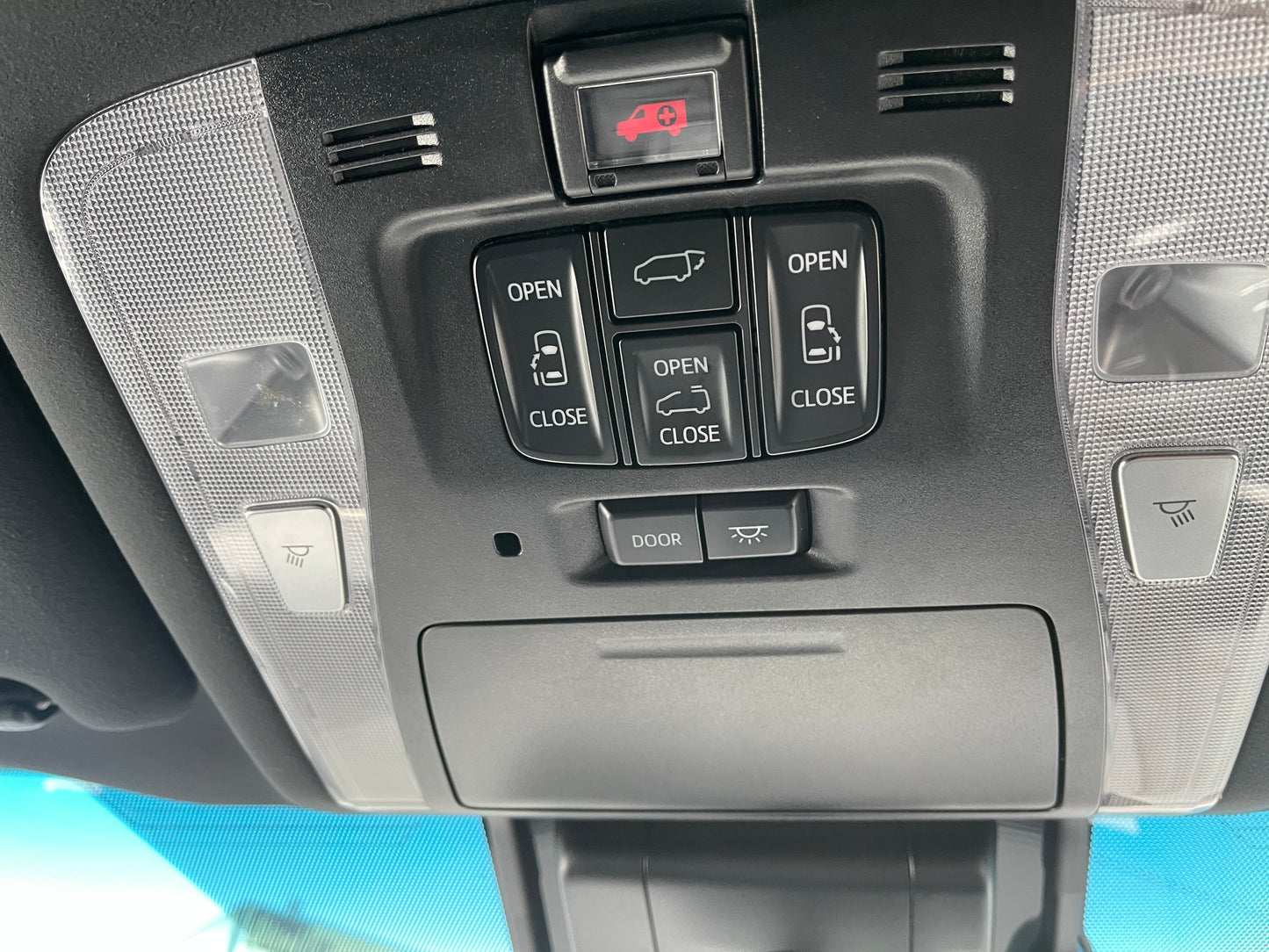 2019 Toyota Alphard 2.5L e-Four Hybrid Executive Lounge S Edition 7 seats, VIN 6ZZK0AYH300098098 (#8098)