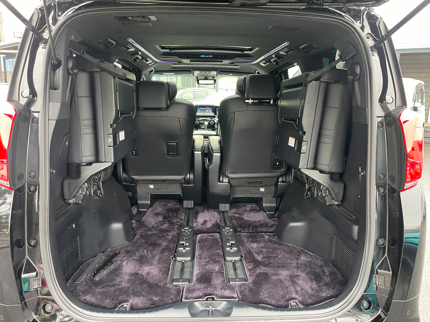 2019 Toyota Alphard 2.5L e-Four Hybrid Executive Lounge S Edition 7 seats, VIN 6ZZK0AYH300098098 (#8098)
