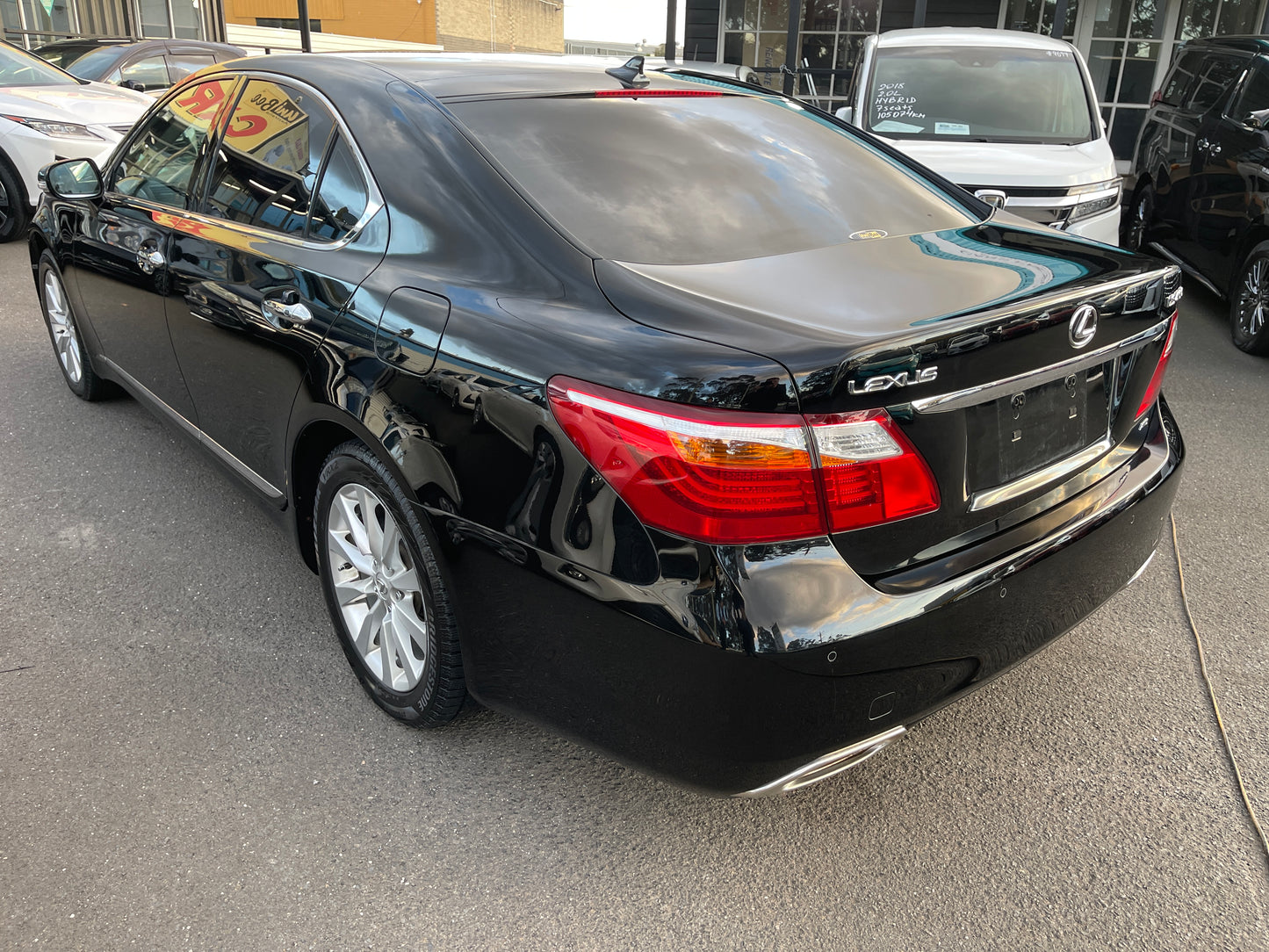 2010 Lexus LS460 AWD V8 4.6L Premium Luxury Sedan, VIN 6ZZD0USF455017750 (#7750)