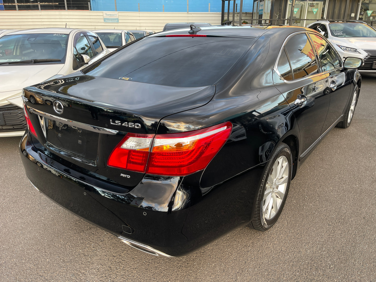 2010 Lexus LS460 AWD V8 4.6L Premium Luxury Sedan, VIN 6ZZD0USF455017750 (#7750)