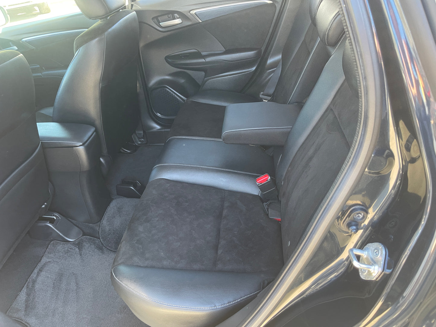 2015 Honda Shuttle 1.5L 4WD Hybrid Z 5 seater, 6ZZF000GP81000888 (#0888)