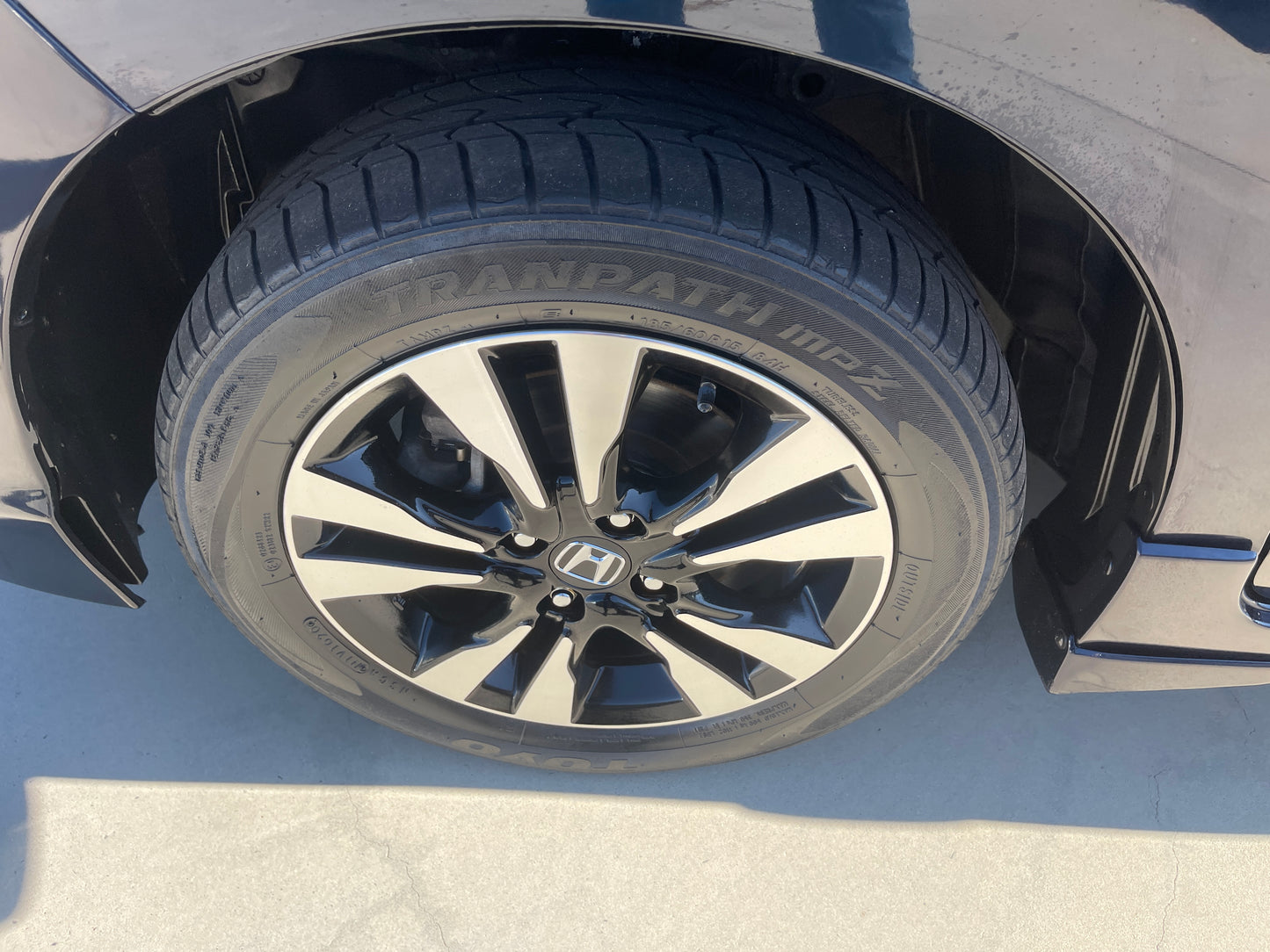 2015 Honda Shuttle 1.5L 4WD Hybrid Z 5 seater, 6ZZF000GP81000888 (#0888)