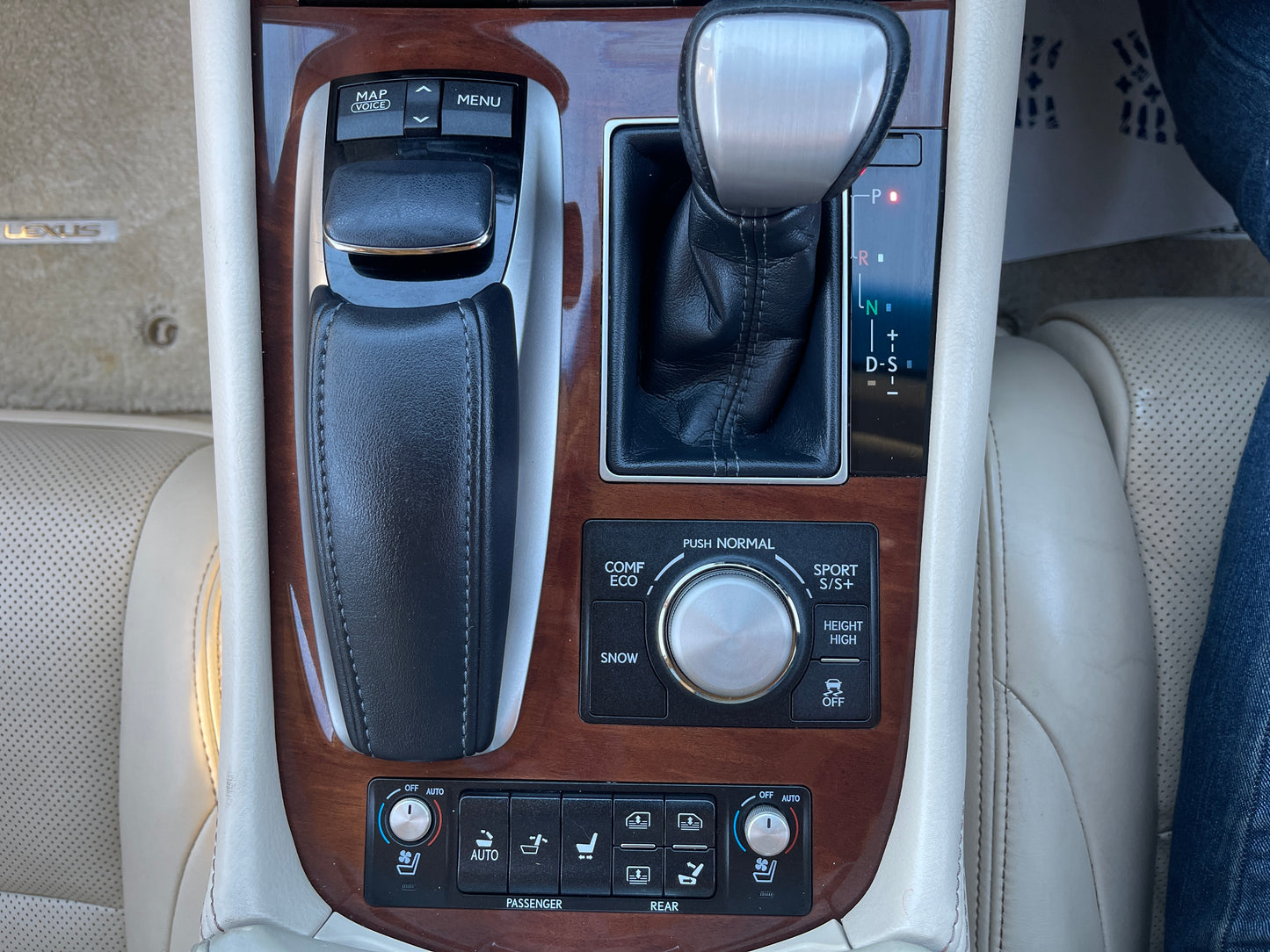 2014 Lexus LS460L AWD V8 4.6L Executive Package 4seats Premium Luxury Sedan, VIN 6ZZE0USF465006488 (#6488)