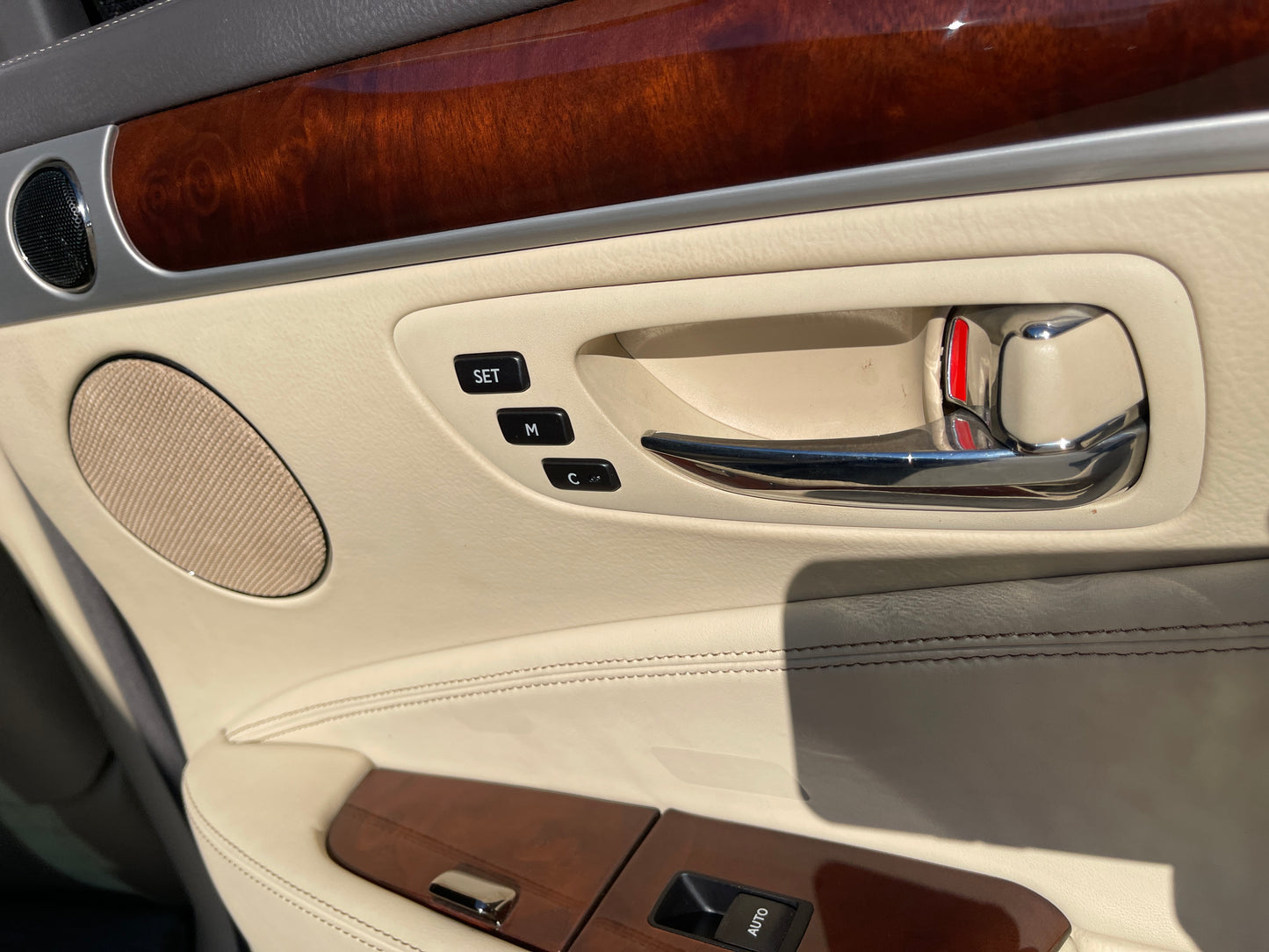 2014 Lexus LS460L AWD V8 4.6L Executive Package 4seats Premium Luxury Sedan, VIN 6ZZE0USF465006488 (#6488)