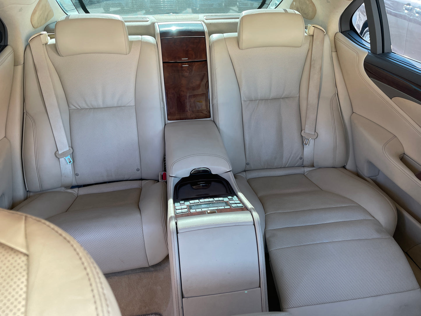 2014 Lexus LS460L AWD V8 4.6L Executive Package 4seats Premium Luxury Sedan, VIN 6ZZE0USF465006488 (#6488)