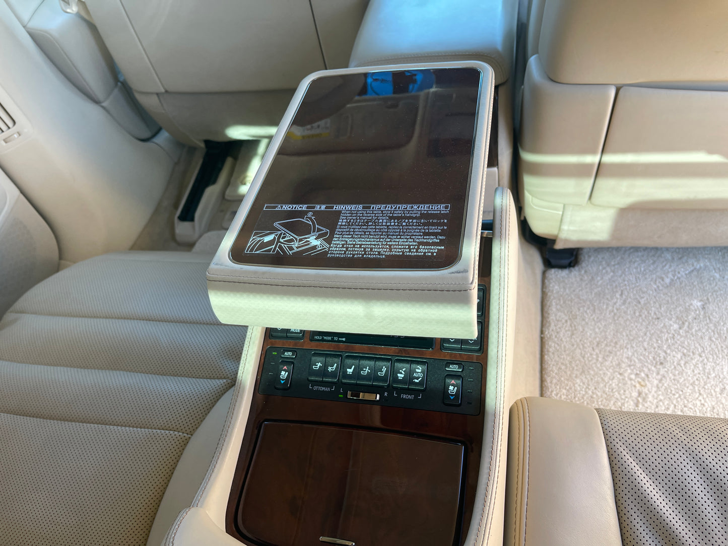2014 Lexus LS460L AWD V8 4.6L Executive Package 4seats Premium Luxury Sedan, VIN 6ZZE0USF465006488 (#6488)