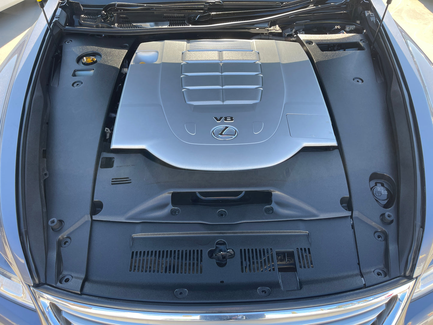 2014 Lexus LS460L AWD V8 4.6L Executive Package 4seats Premium Luxury Sedan, VIN 6ZZE0USF465006488 (#6488)