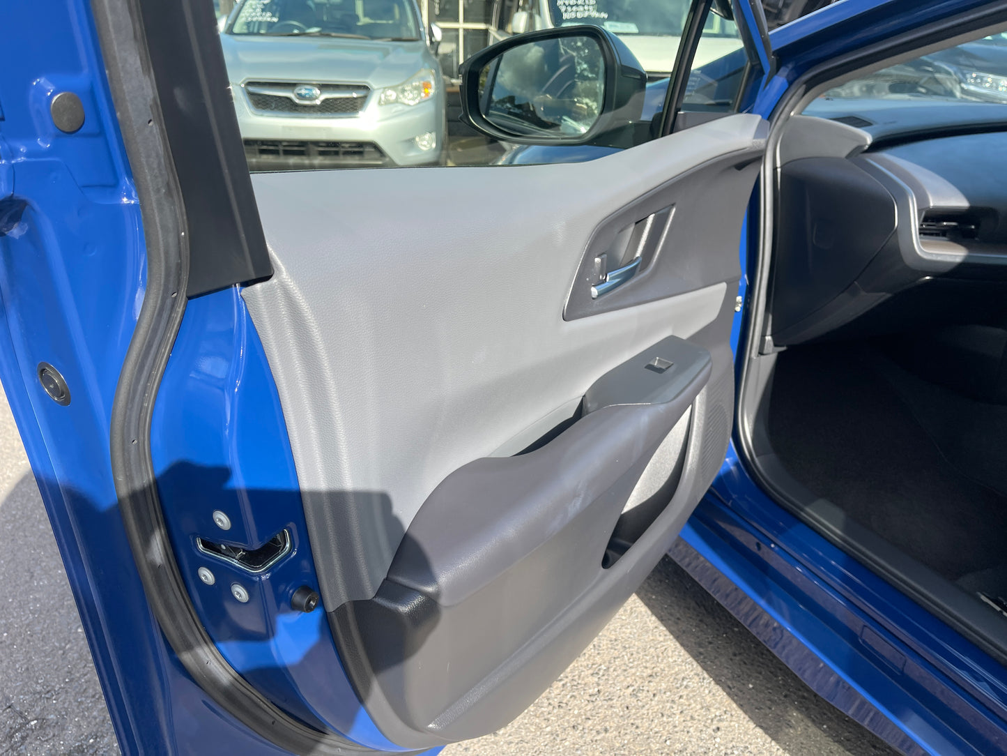 2023 Toyota Prius Hybrid 1.8L U-Edition 5 seater, VIN 6ZZP0ZVW604006802 (#6802)