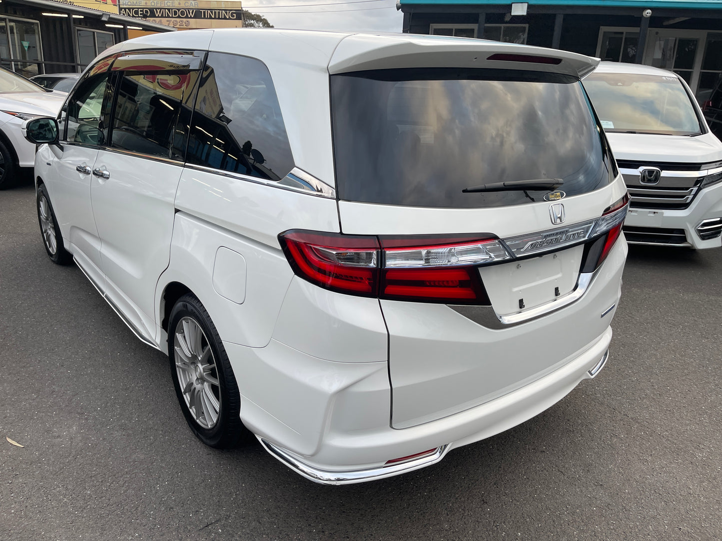 2016 Honda Odyssey 2.0 Hybrid Absolute Honda Sensing Advanced Package 7 seater, VIN 6ZZG000RC41012914 (#2914)