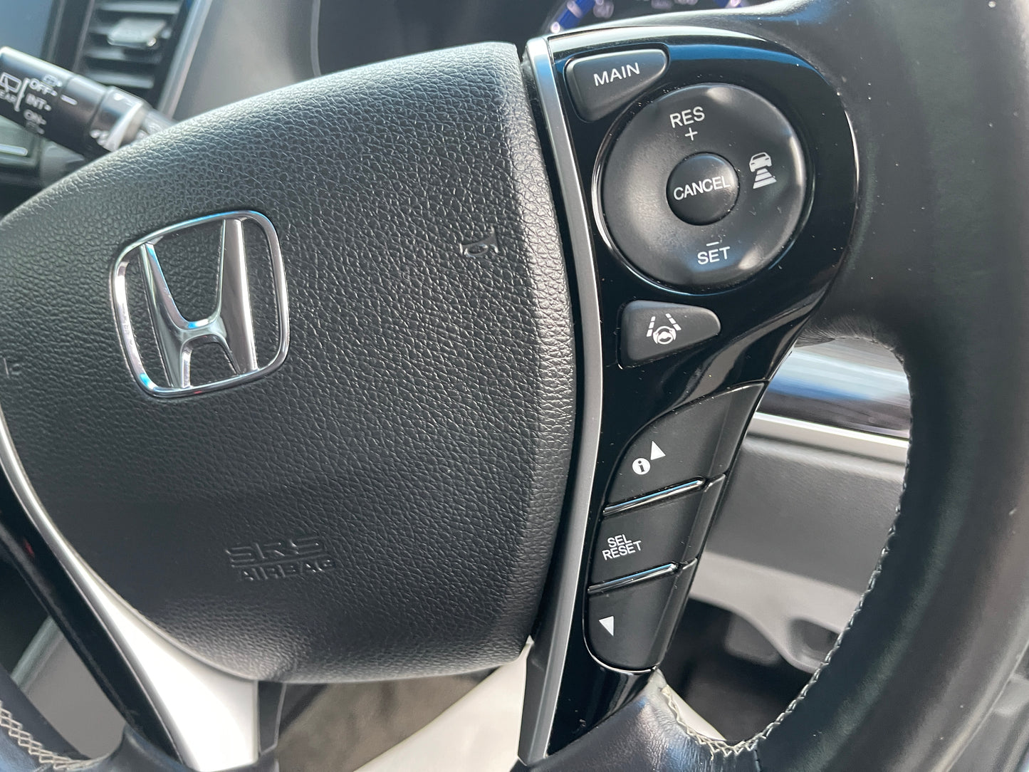 2016 Honda Odyssey 2.0 Hybrid Absolute Honda Sensing Advanced Package 7 seater, VIN 6ZZG000RC41012914 (#2914)