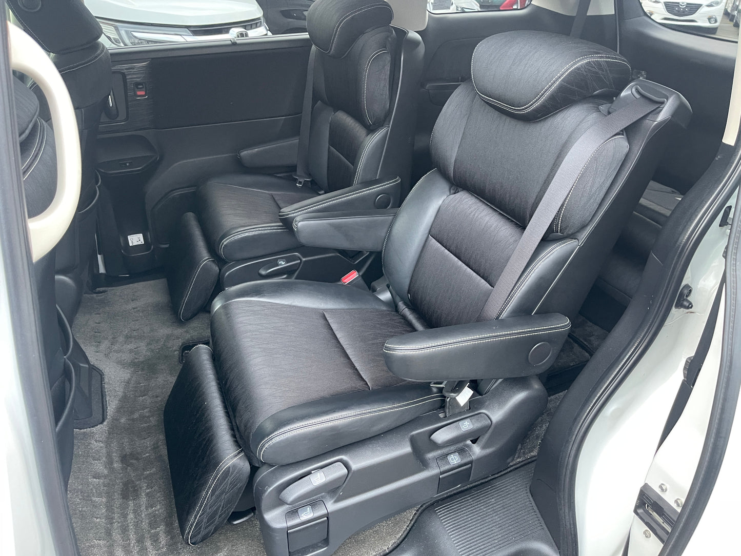 2016 Honda Odyssey 2.0 Hybrid Absolute Honda Sensing Advanced Package 7 seater, VIN 6ZZG000RC41012914 (#2914)