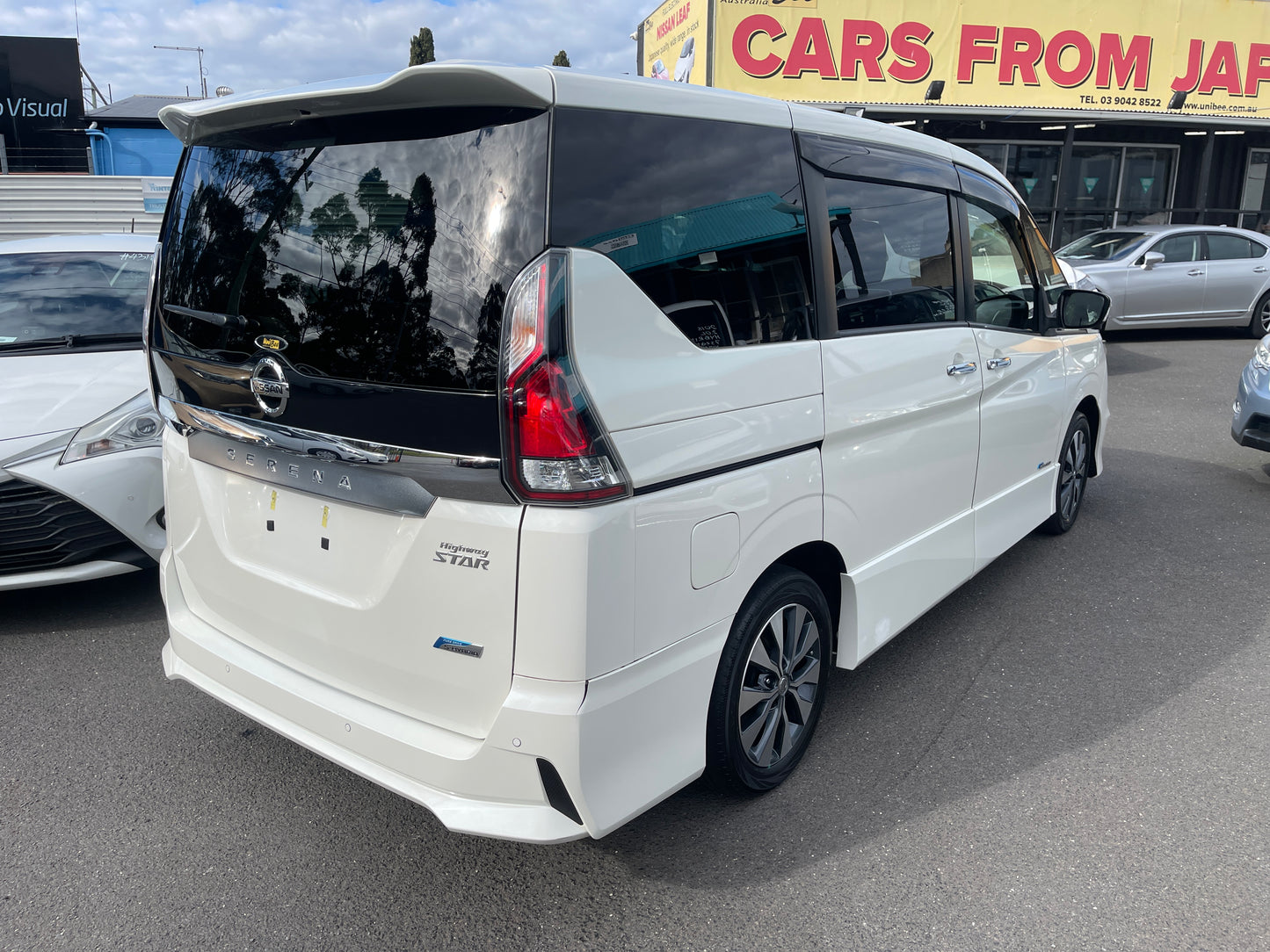 2016 Nissan Serena 2.0L S-Hybrid Highway Star G Edition 8 seats, VIN 6ZZG00GFC27010610 (#0610)