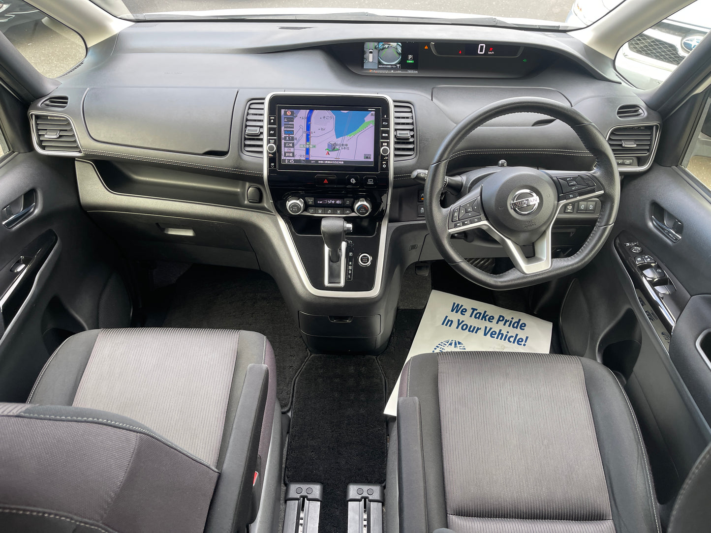 2016 Nissan Serena 2.0L S-Hybrid Highway Star G Edition 8 seats, VIN 6ZZG00GFC27010610 (#0610)
