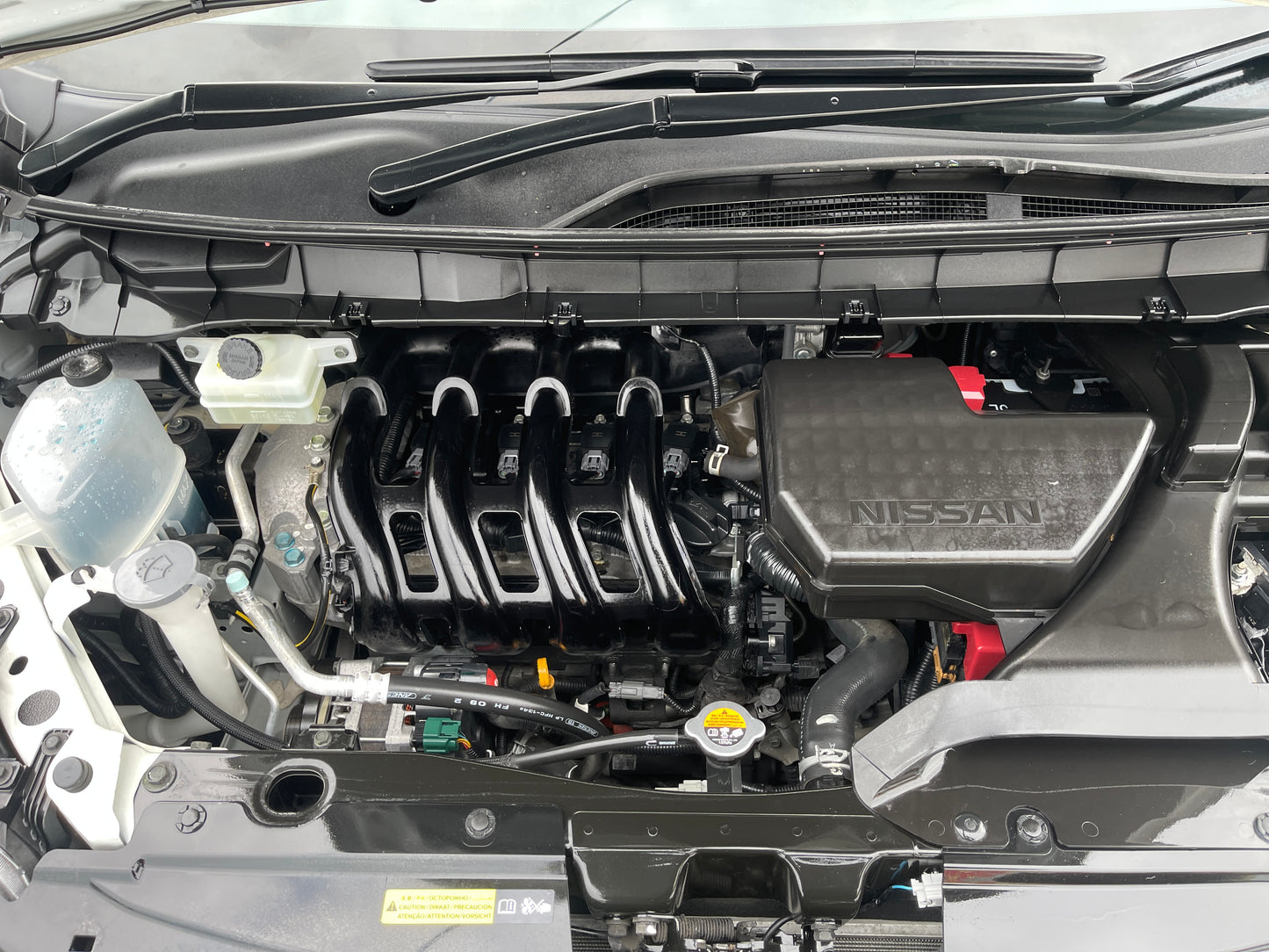 2016 Nissan Serena 2.0L S-Hybrid Highway Star G Edition 8 seats, VIN 6ZZG00GFC27010610 (#0610)
