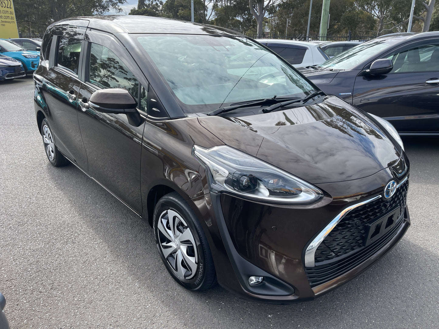 2021 Toyota Sienta Hybrid 1.5 G Cuero Package 7 seater, VIN 6ZZMNHP1707239576 (#9576)
