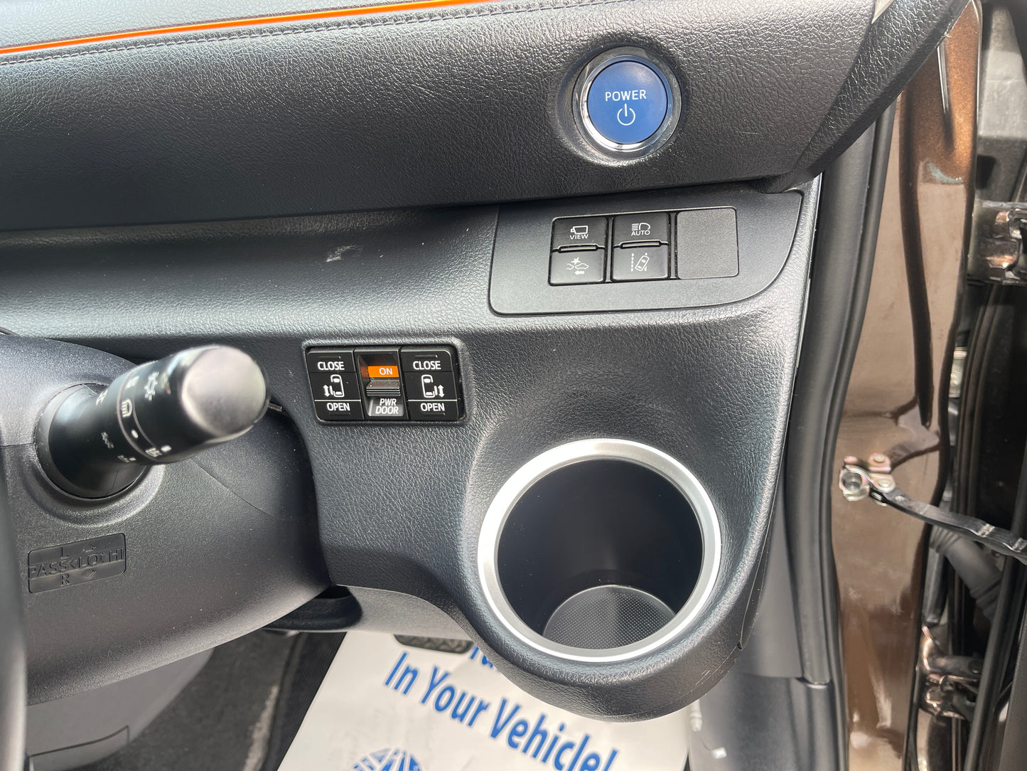 2021 Toyota Sienta Hybrid 1.5 G Cuero Package 7 seater, VIN 6ZZMNHP1707239576 (#9576)
