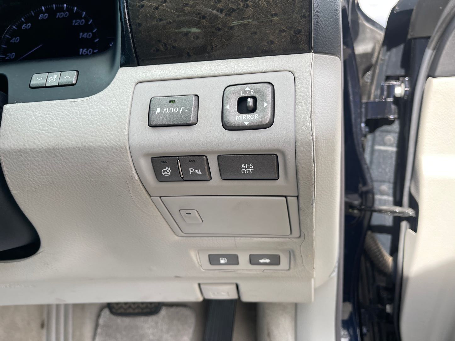 2006 Lexus LS460 V8 4.6L I Package Premium Luxury Sedan, VIN 6ZZ60USF405010222 (#0222)