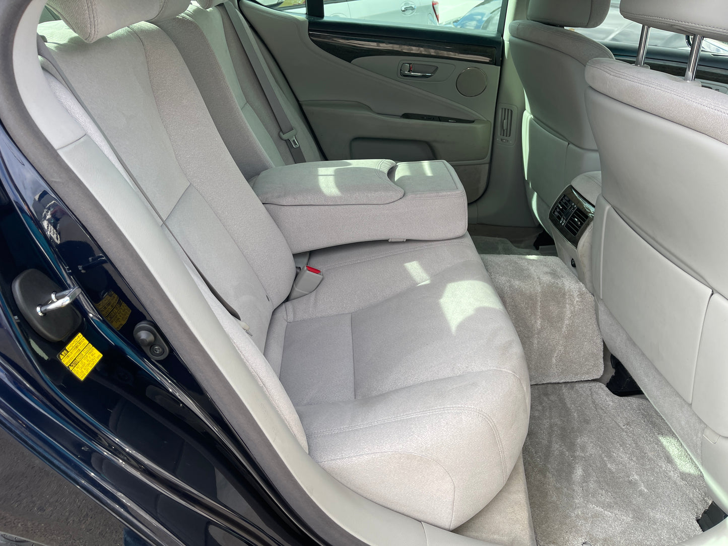 2006 Lexus LS460 V8 4.6L I Package Premium Luxury Sedan, VIN 6ZZ60USF405010222 (#0222)