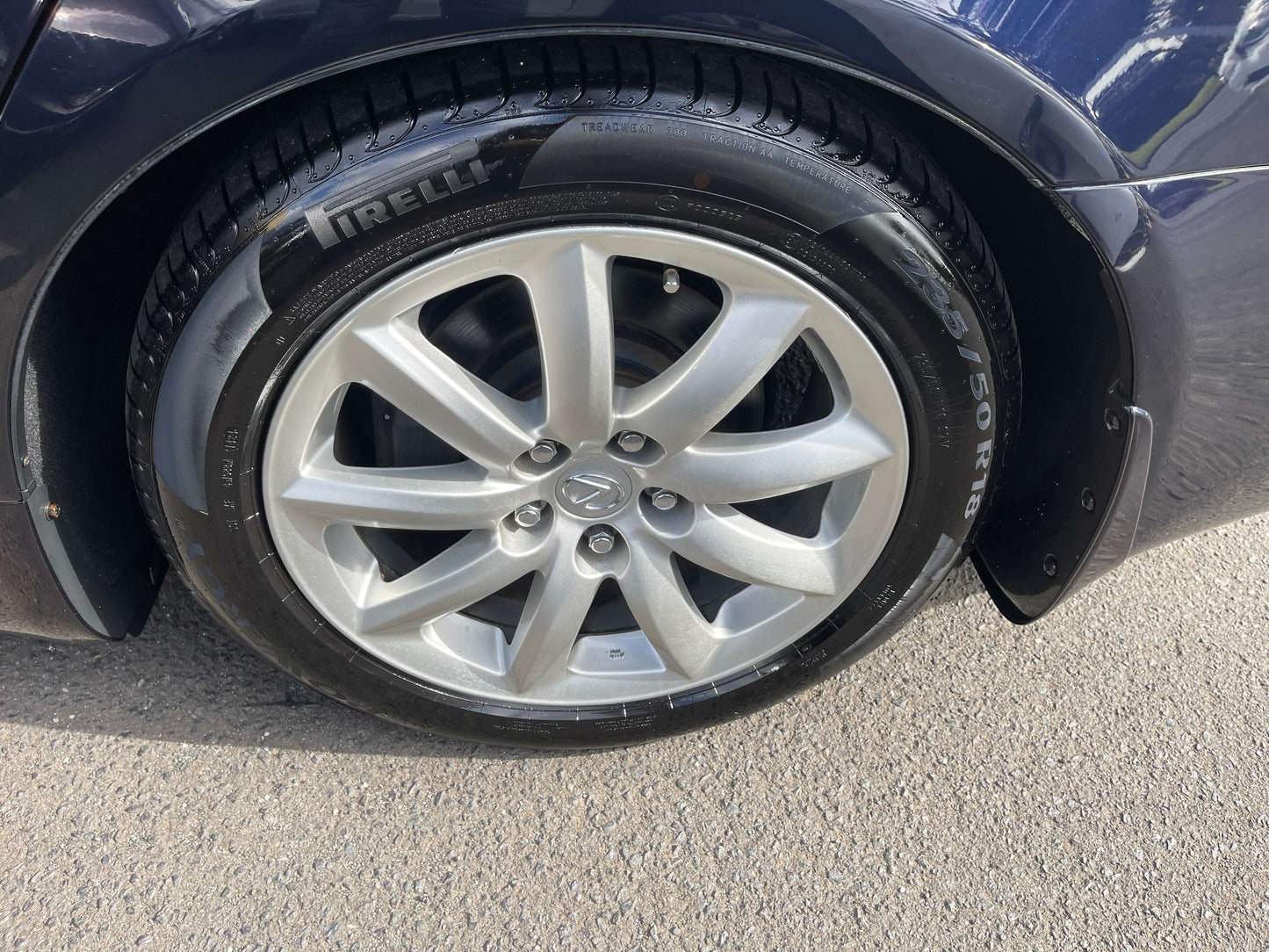 2006 Lexus LS460 V8 4.6L alloy wheel with Pirelli tire on luxury sedan